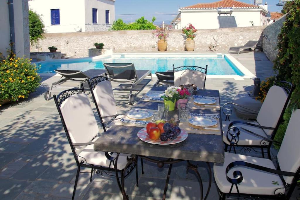 Villa 1853, Spetses Ground Floor Extérieur photo